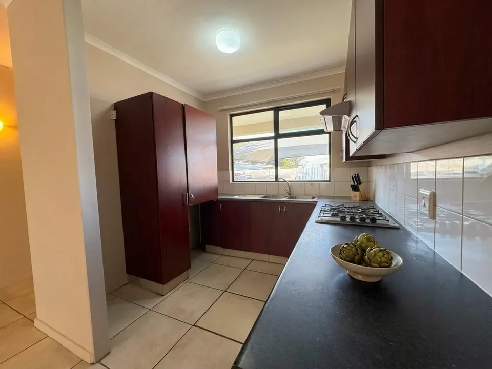 Modern Ground Floor Unit For Sale in Upper East Side, Eveleigh, photo 4 of 15