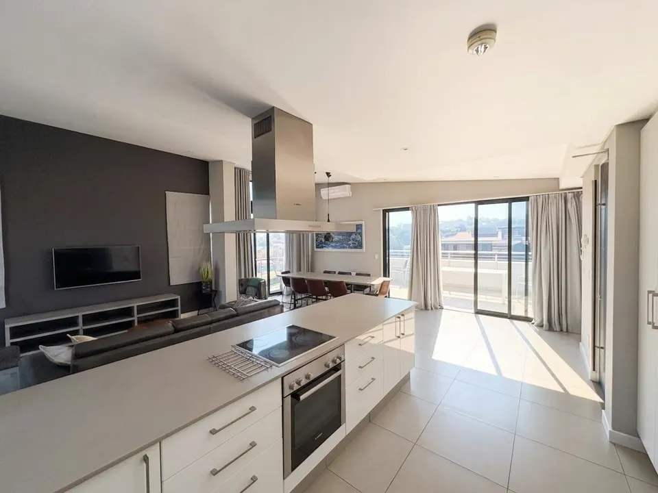 Luxury Fully Furnished 3 Bedroom Penthouse To Rent in Belmont Apartments, Parkmore, photo 5 of 47