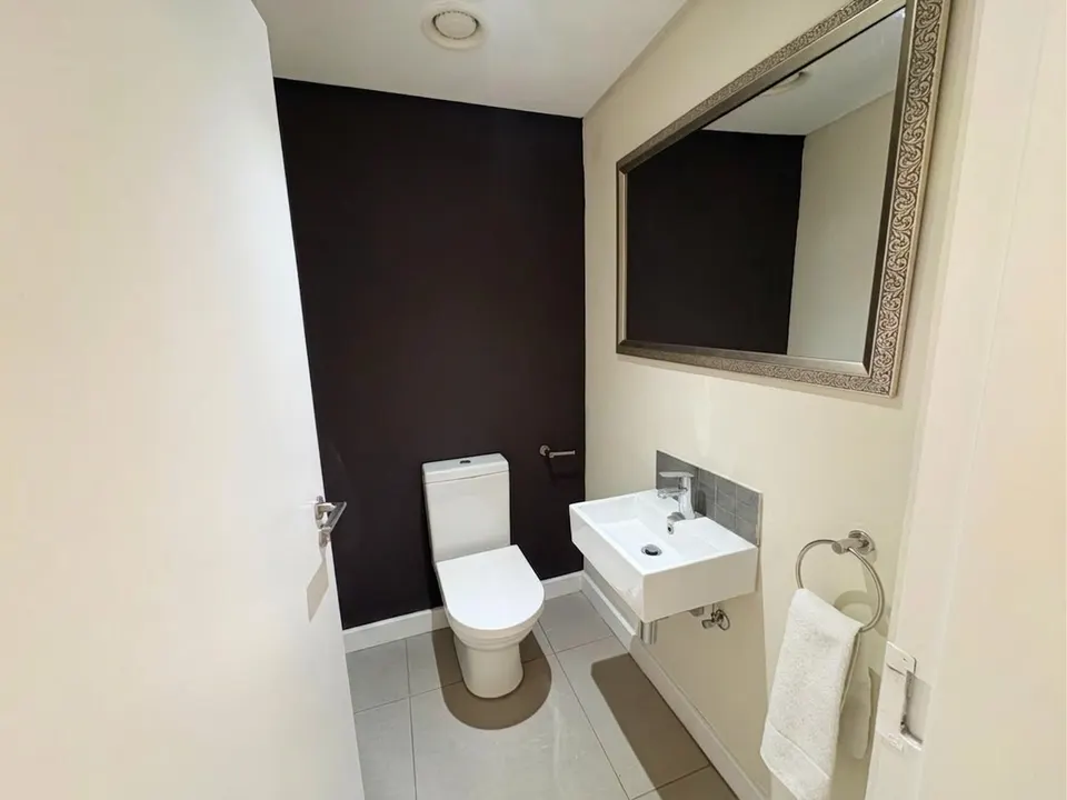 Luxury Fully Furnished 3 Bedroom Penthouse To Rent in Belmont Apartments, Parkmore, photo 34 of 47