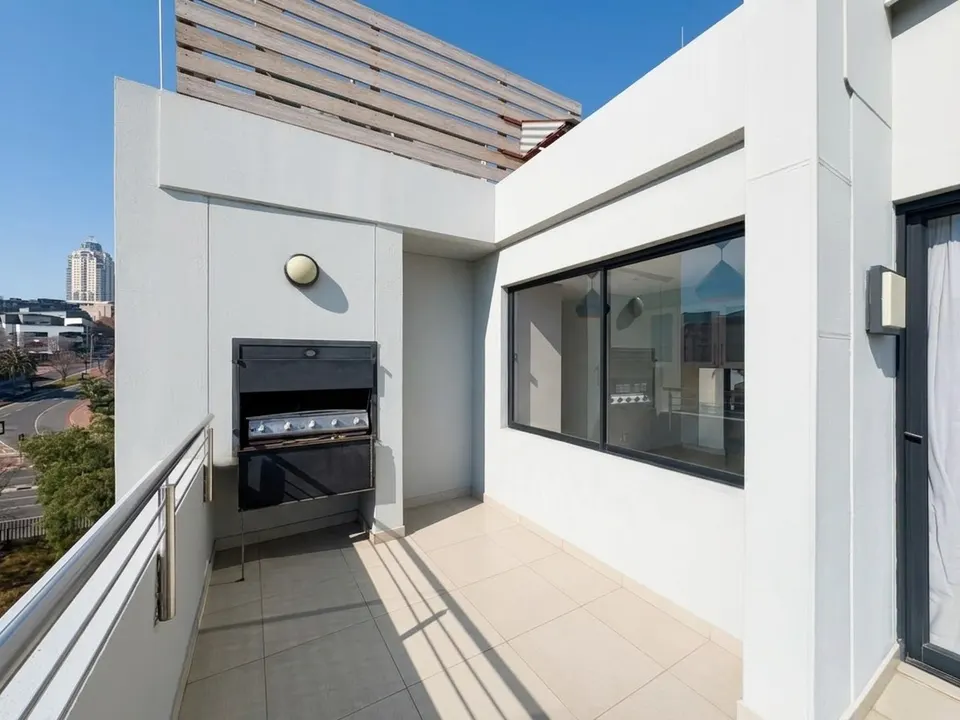 Luxury Fully Furnished 3 Bedroom Penthouse To Rent in Belmont Apartments, Parkmore, photo 36 of 47