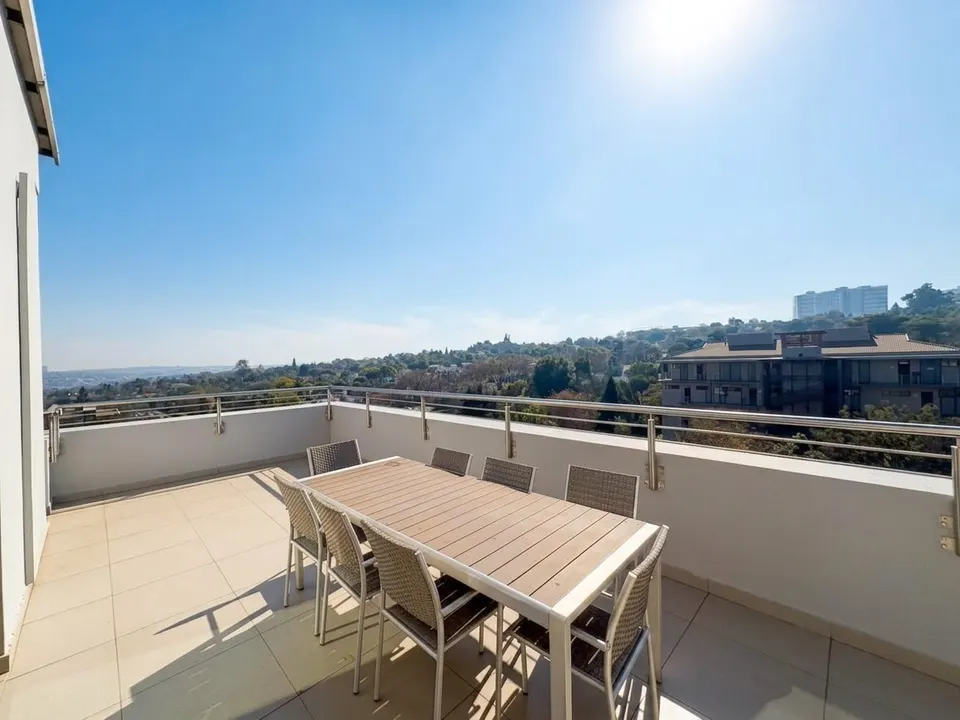 Luxury Fully Furnished 3 Bedroom Penthouse To Rent in Belmont Apartments, Parkmore, photo 37 of 47