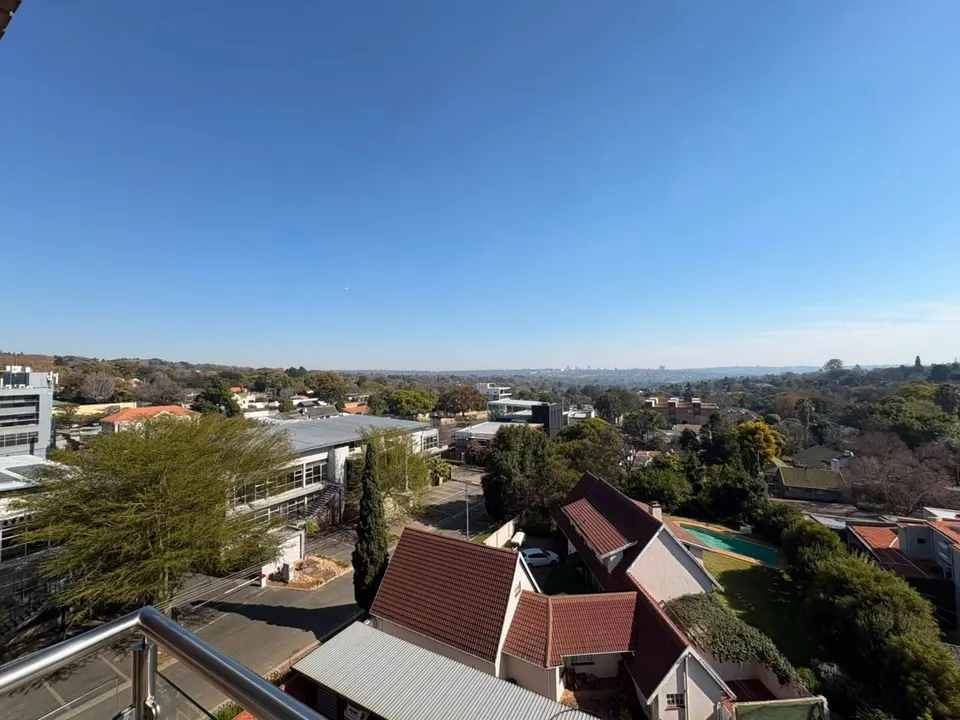 Luxury Fully Furnished 3 Bedroom Penthouse To Rent in Belmont Apartments, Parkmore, photo 43 of 47