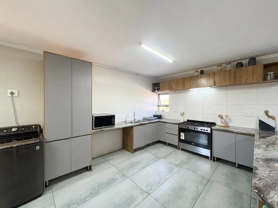Modern and Extremely Spacious 3 Bedroom Home To Rent in Lakefield, Benoni, photo 1 of 17