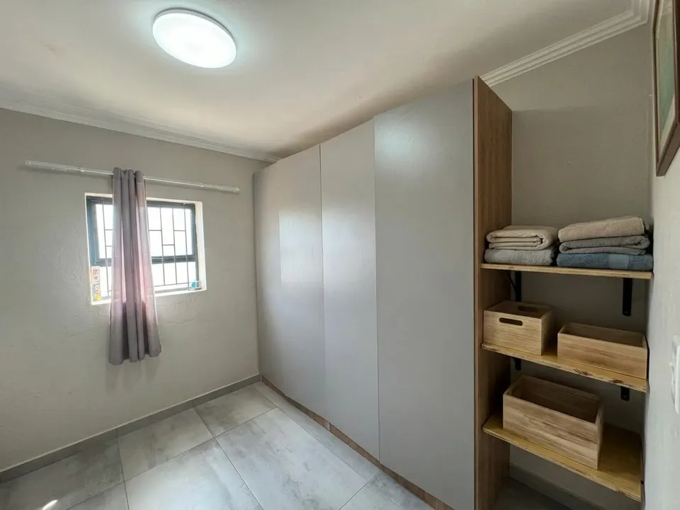 Modern and Extremely Spacious 3 Bedroom Home To Rent in Lakefield, Benoni, photo 8 of 17