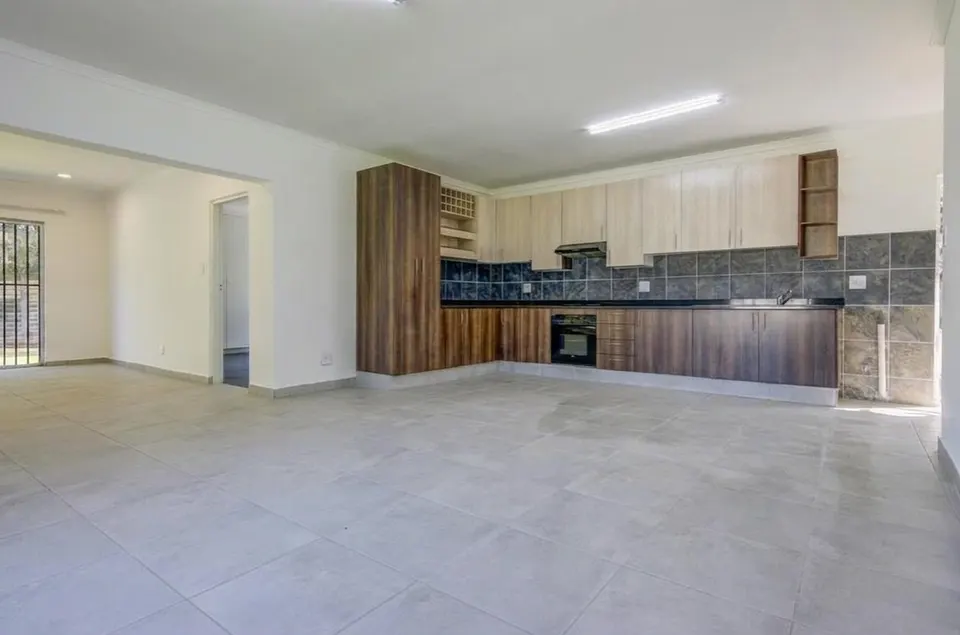Charming 2 Bedroom Home To Rent in Fairleads, Benoni, photo 5 of 16