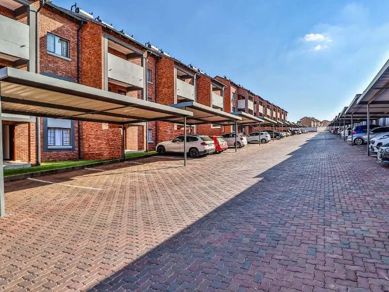Modern 2 Bedroom Apartments for Sale in Etude Estate, Midrand, photo 1 of 14