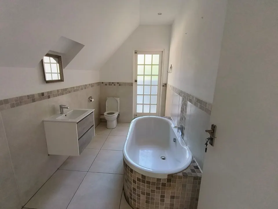 Charming 3 Bedroom Family Home To Rent in Farmall – Country Living with Modern Comfort, photo 18 of 26