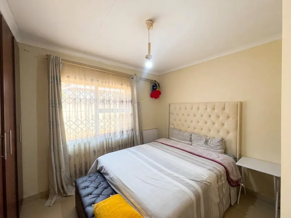 Exceptional 5 Bedroom Family Home To Rent in Norkem Park, Kempton Park – Designed for Spacious Living & Entertaining, photo 20 of 35