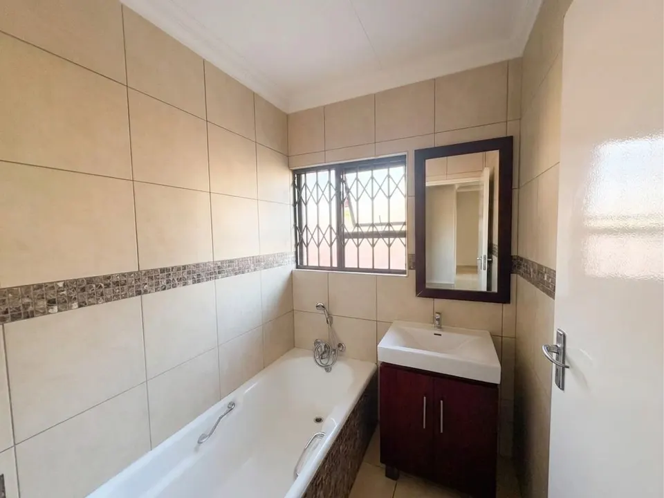 Exceptional 5 Bedroom Family Home To Rent in Norkem Park, Kempton Park – Designed for Spacious Living & Entertaining, photo 24 of 35