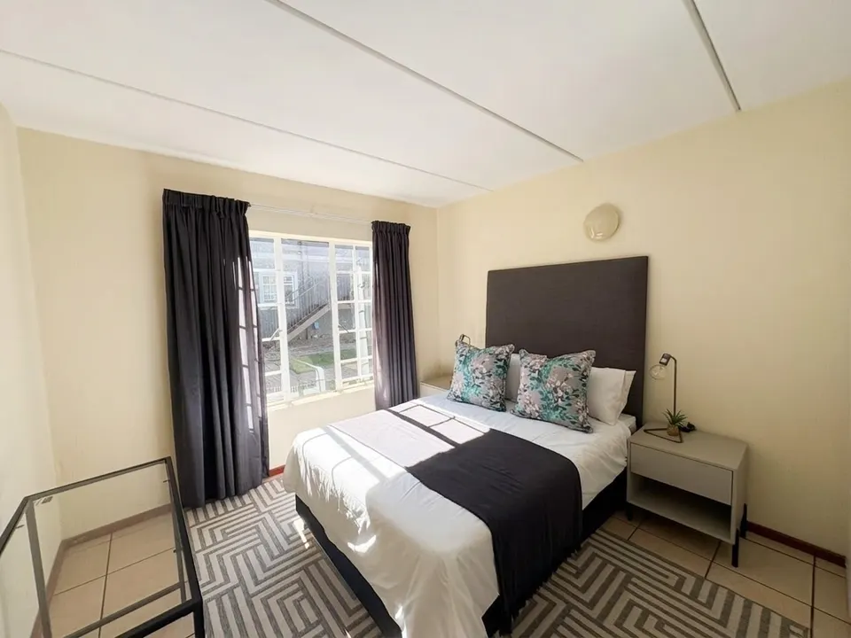 Modern 2 Bedroom Ground Floor Apartment For Sale in Golden Oaks, Comet, photo 5 of 14