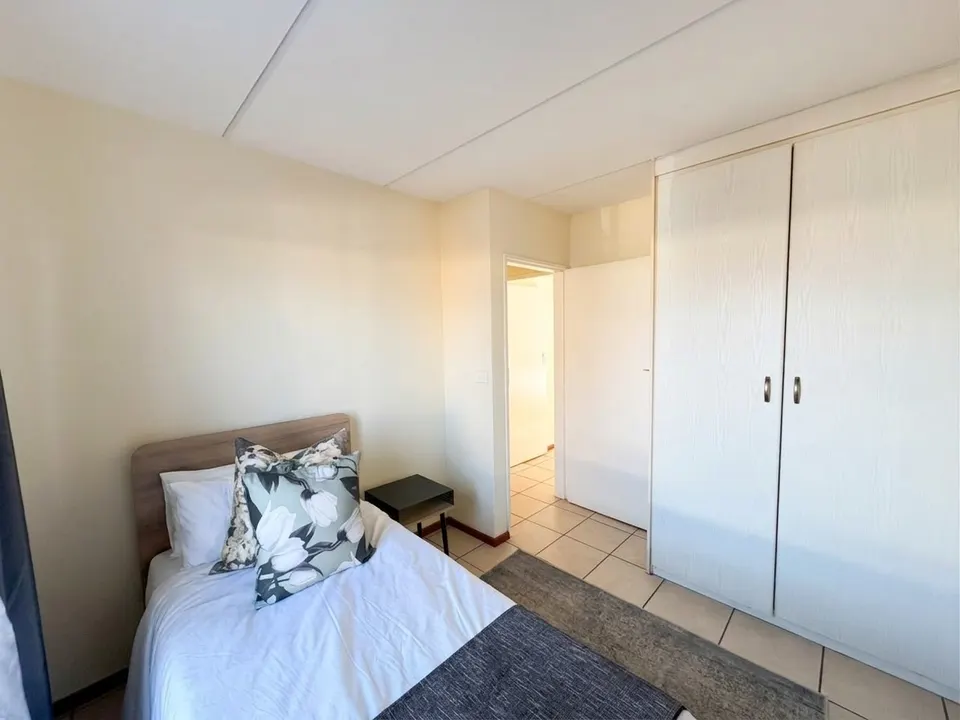 Modern 2 Bedroom Ground Floor Apartment For Sale in Golden Oaks, Comet, photo 8 of 14