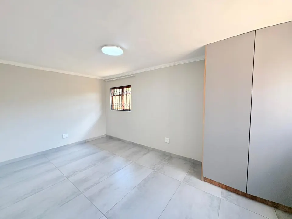 Spacious 3 Bedroom Family Home To Rent in Lakefield, Benoni, photo 22 of 25