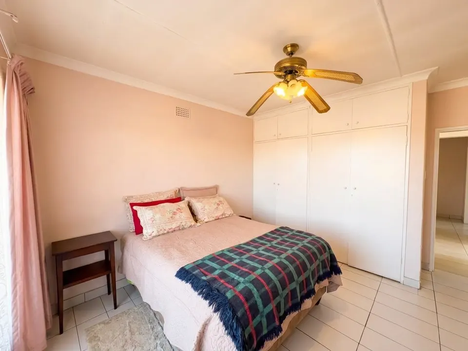 Spacious Family Home with Separate Flatlet For Sale in Dalpark Proper, photo 13 of 26