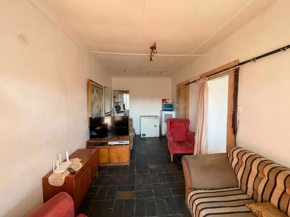 Spacious Family Home with Separate Flatlet For Sale in Dalpark Proper, photo 18 of 26