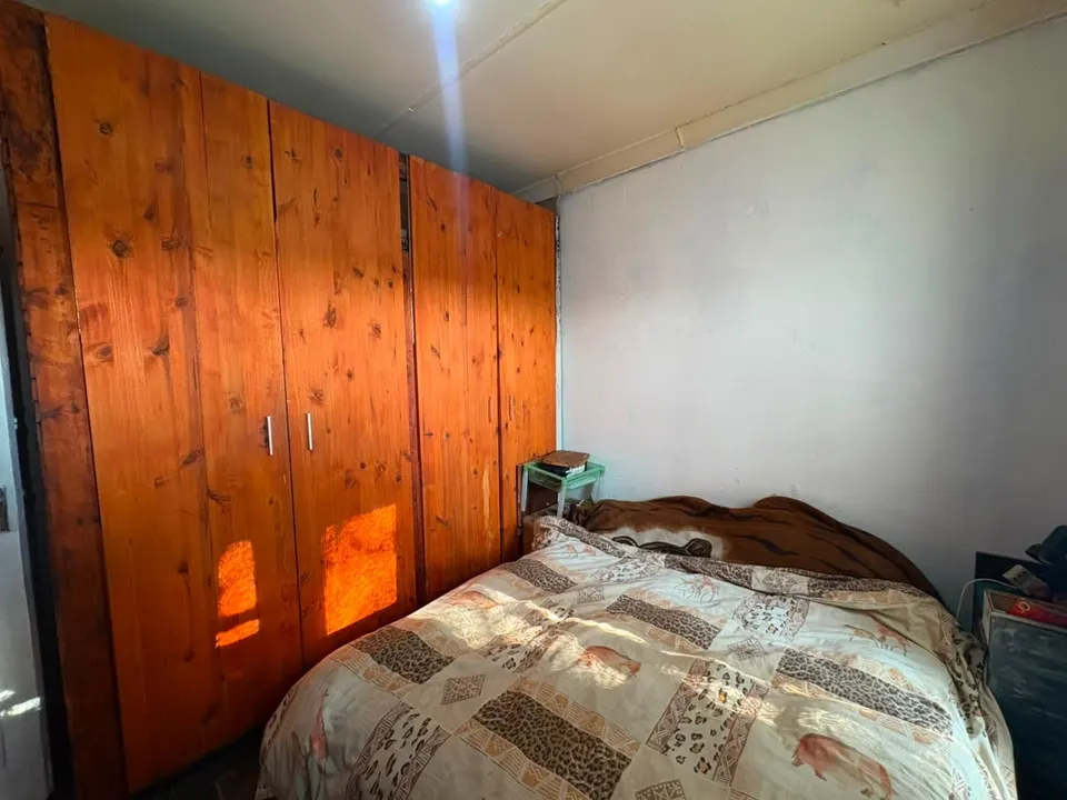 Spacious Family Home with Separate Flatlet For Sale in Dalpark Proper, photo 20 of 26
