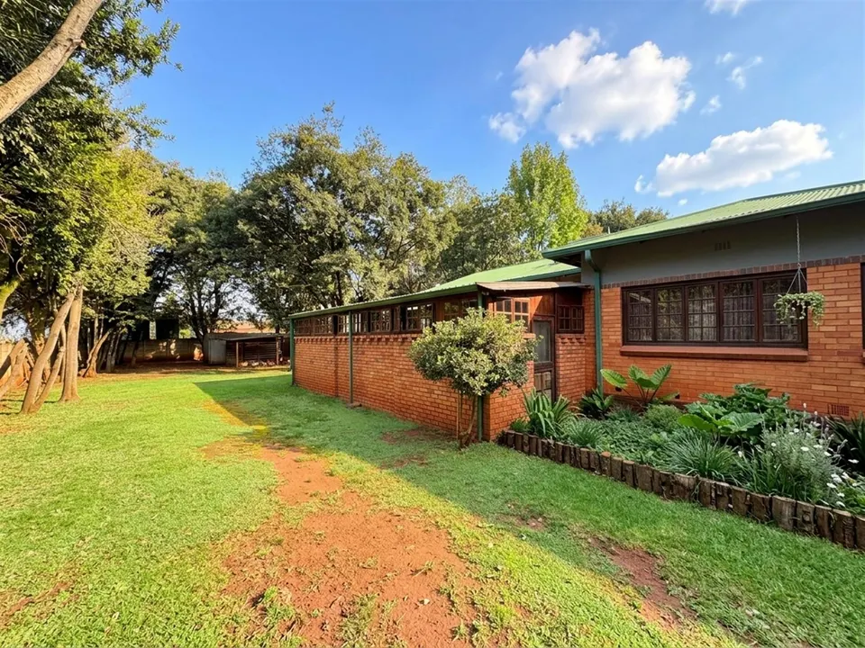 Exceptional 1.2 Hectare Smallholding For Sale in Bredell, Kempton Park, photo 2 of 44