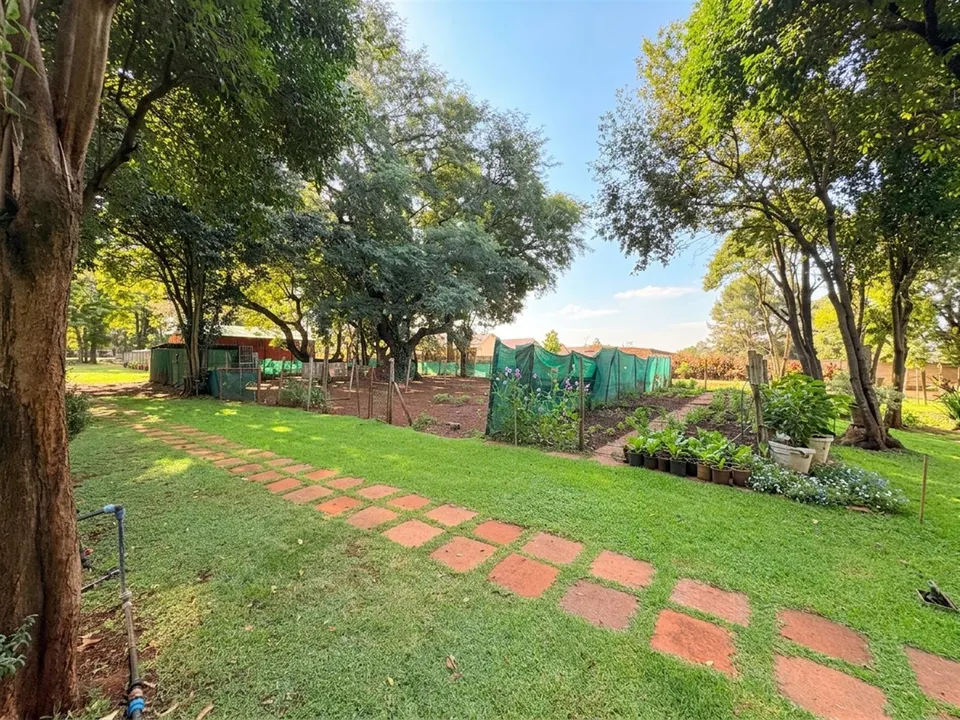Exceptional 1.2 Hectare Smallholding For Sale in Bredell, Kempton Park, photo 37 of 44
