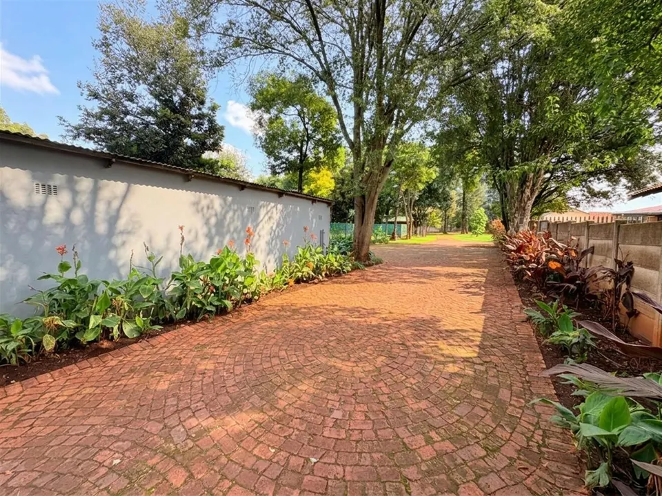 Exceptional 1.2 Hectare Smallholding For Sale in Bredell, Kempton Park, photo 39 of 44