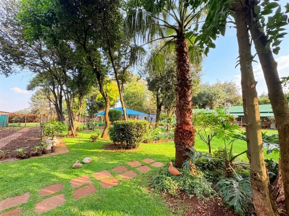 Exceptional 1.2 Hectare Smallholding For Sale in Bredell, Kempton Park, photo 42 of 44