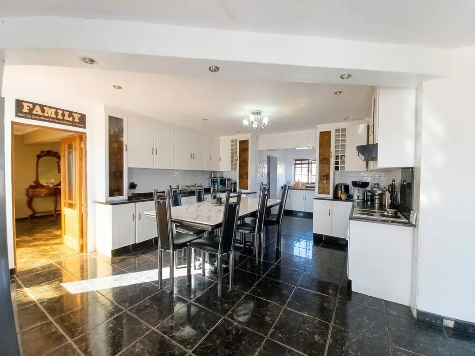 Exceptional 7 Bedroom Family Home To Rent in Dalpark Ext 1, Brakpan – Space, Comfort & Endless Possibilities, photo 5 of 41