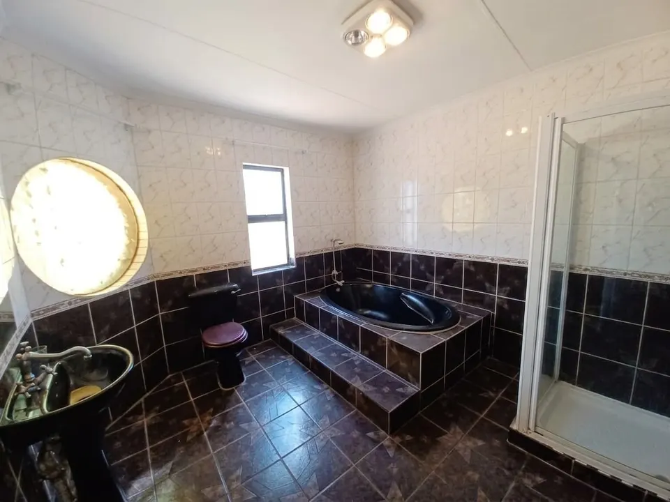 Exceptional 7 Bedroom Family Home To Rent in Dalpark Ext 1, Brakpan – Space, Comfort & Endless Possibilities, photo 27 of 41