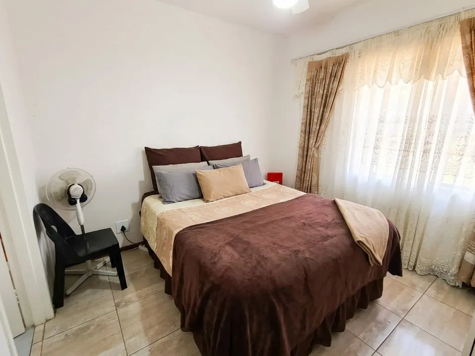 Modern Ground Floor 2 Bedroom Apartment For Sale in Highgate, Lakefield – Secure Estate Living with a Private Garden, photo 7 of 20