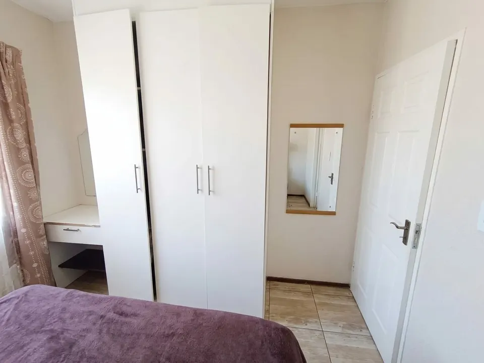 Modern Ground Floor 2 Bedroom Apartment For Sale in Highgate, Lakefield – Secure Estate Living with a Private Garden, photo 8 of 20