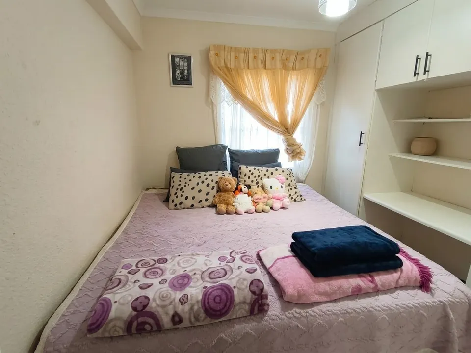 Modern Ground Floor 2 Bedroom Apartment For Sale in Highgate, Lakefield – Secure Estate Living with a Private Garden, photo 11 of 20