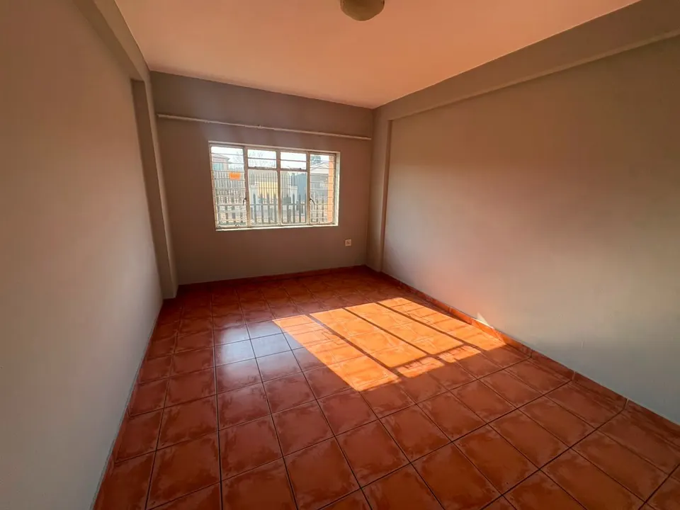 Affordable Ground Floor 1 Bedroom Apartments for Sale in Springbok Court, Benoni, photo 8 of 11