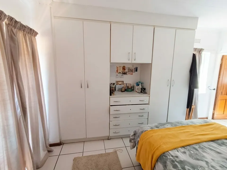 Exceptional 4 Bedroom Home To Rent – Perfect for Airbnb, Boutique Guesthouse, Corporate Accommodation or Large Family Living, photo 17 of 46