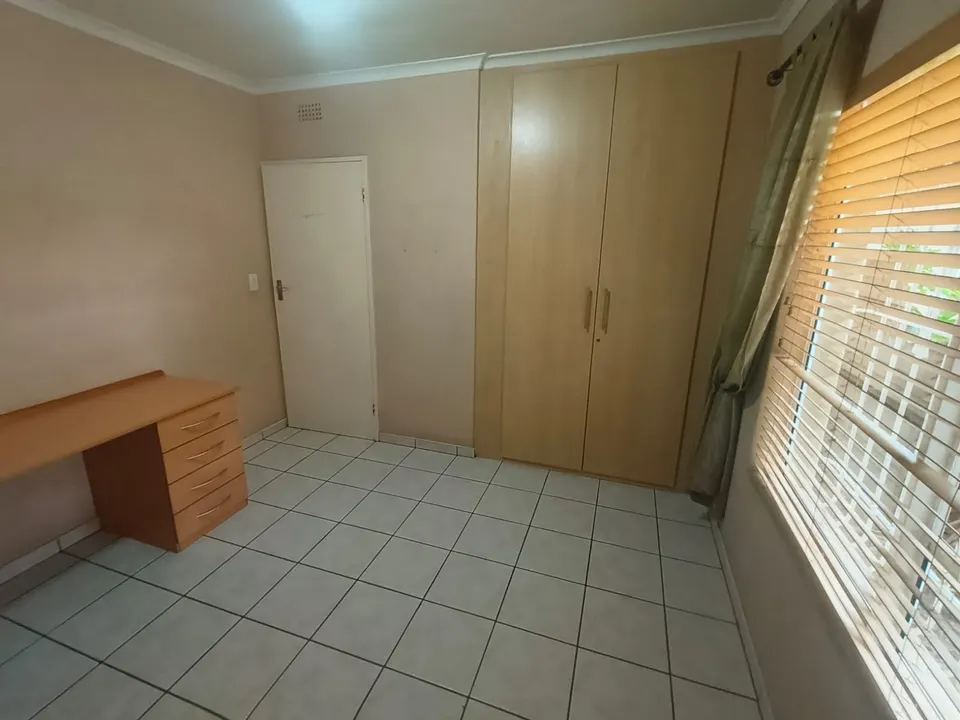 Modern 3 Bedroom house To Rent in Van Riebeeck Park, Kempton Park, photo 16 of 23