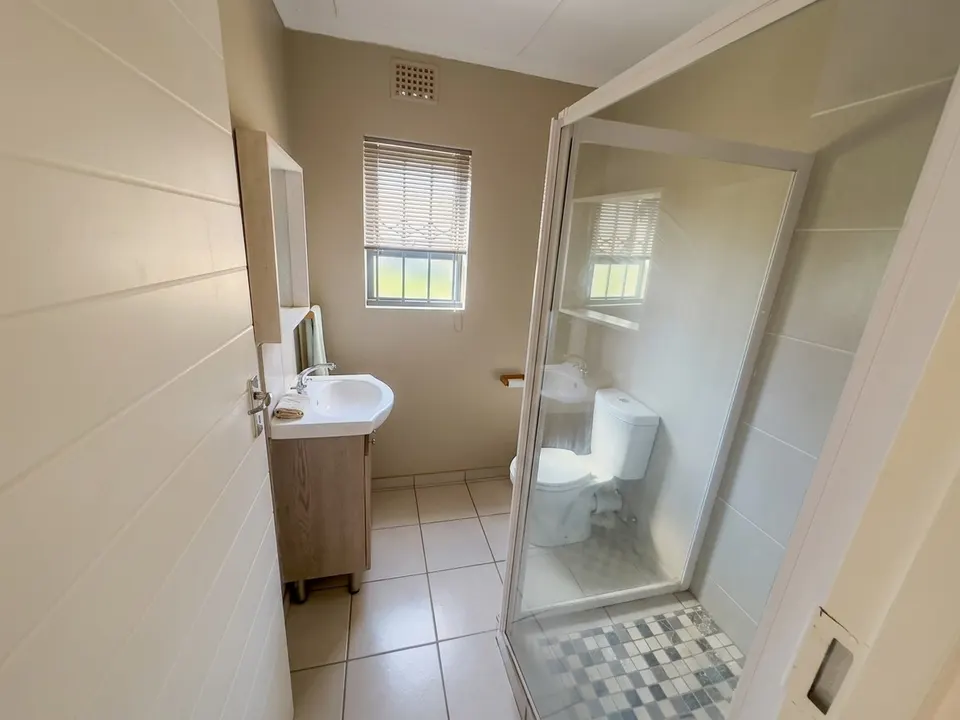Modern 2 Bedroom Ground Floor Apartment For Sale in RynfieldZ, Rynfield – Private Garden, photo 10 of 16
