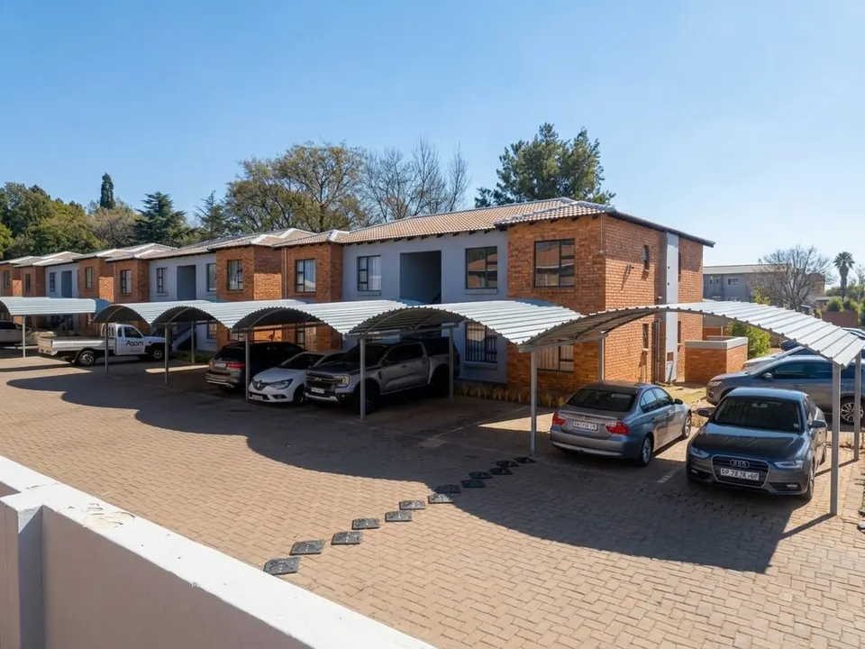 Modern 2 Bedroom Ground Floor Apartment For Sale in RynfieldZ, Rynfield – Private Garden, photo 16 of 16