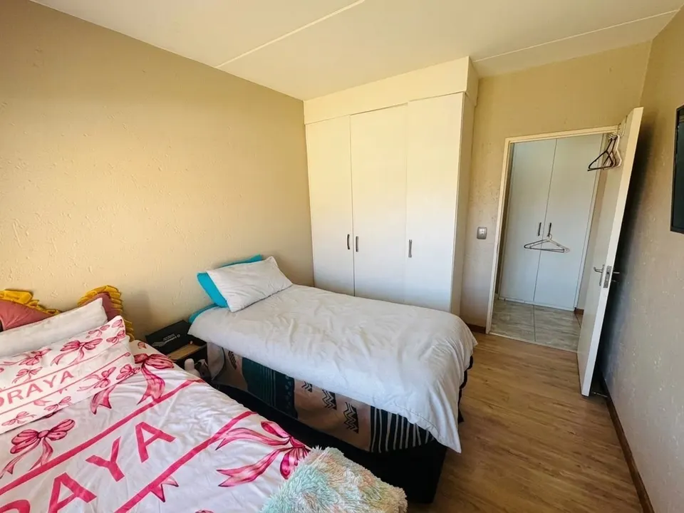 Beautifully Renovated 2 Bedroom Ground-Floor Apartment For Sale in Santo Domingo – Modern, Secure & Move-In Ready, photo 11 of 12