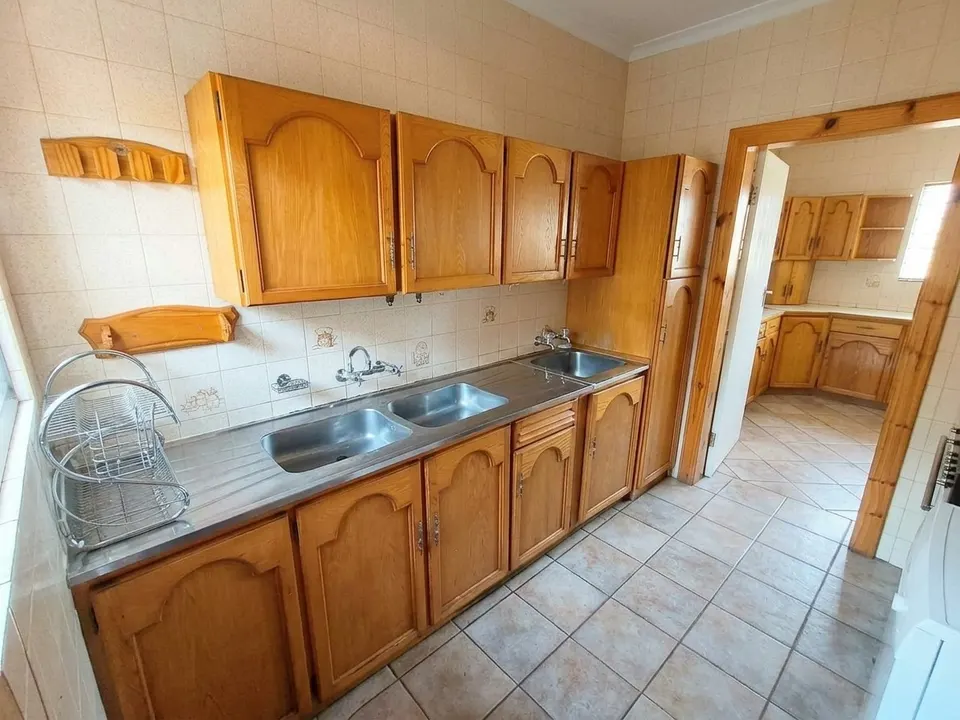 Business Zoned Property For Sale in Carenvale, Roodepoort - A Rare Residential and Commercial Find, photo 7 of 41