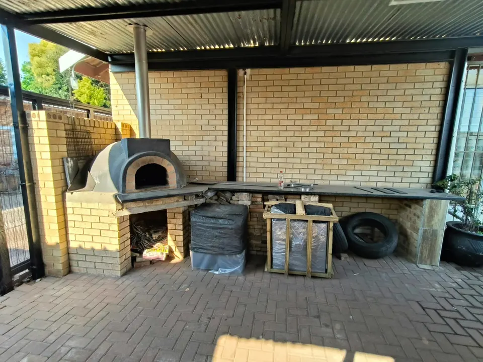 Business Zoned Property For Sale in Carenvale, Roodepoort - A Rare Residential and Commercial Find, photo 24 of 41