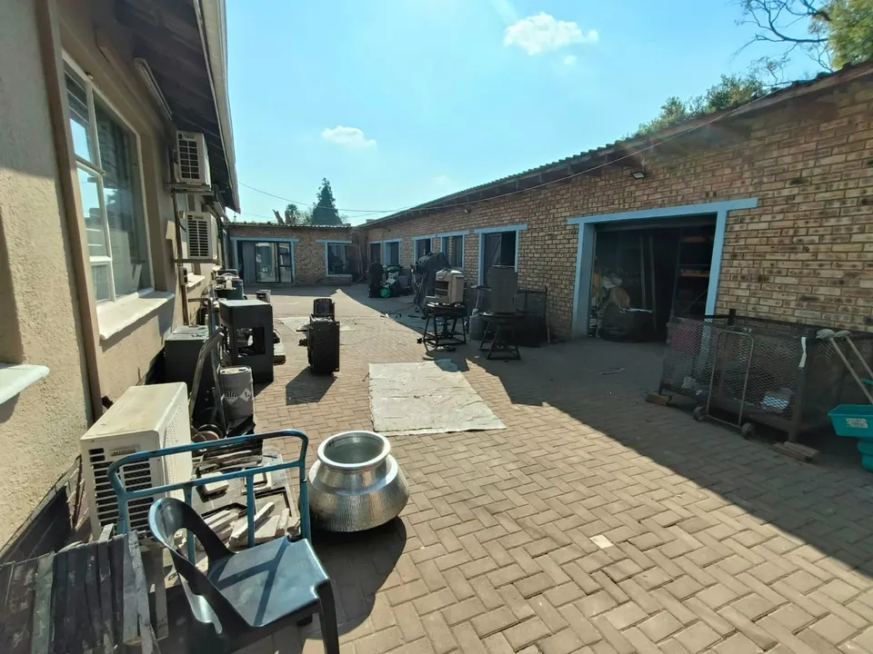 Business Zoned Property For Sale in Carenvale, Roodepoort - A Rare Residential and Commercial Find, photo 37 of 41