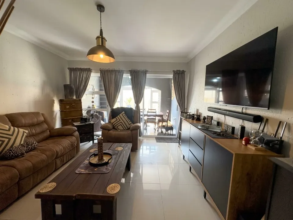Well-Maintained 2 Bedroom Ground-Floor Apartment For Sale in Forest Glen, Morehill, photo 5 of 20