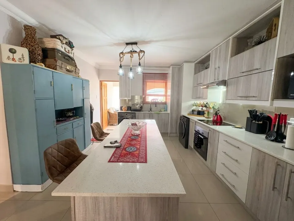 Well-Maintained 2 Bedroom Ground-Floor Apartment For Sale in Forest Glen, Morehill, photo 3 of 20