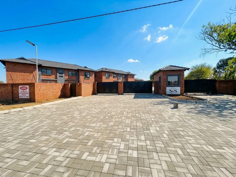 Brand-New 2-Bedroom Apartments To Rent - S and S Villas, Kenleaf, photo 14 of 14