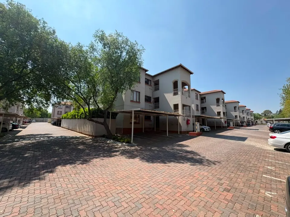 Charming 2 Bedroom Apartment For Sale in San Vitto, Sunninghill, photo 24 of 24