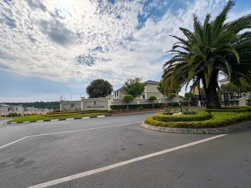 Modern 2 Bedroom Ground-Floor Apartment For Sale in Cedar Acres Estate – Secure Living & Beautiful Garden Views, photo 19 of 19