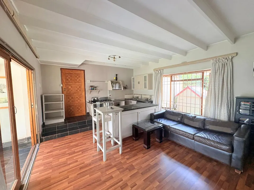 Partially Furnished 2 Bedroom Home To Rent in Ferndale, Randburg, photo 5 of 26