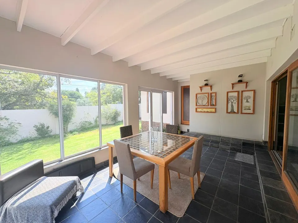 Partially Furnished 2 Bedroom Home To Rent in Ferndale, Randburg, photo 11 of 26