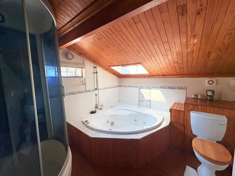 Partially Furnished 2 Bedroom Home To Rent in Ferndale, Randburg, photo 18 of 26